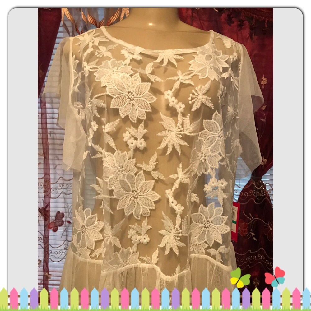 VINCE CAMUTO EMBROIDERED MESH LAYERING DRESS
